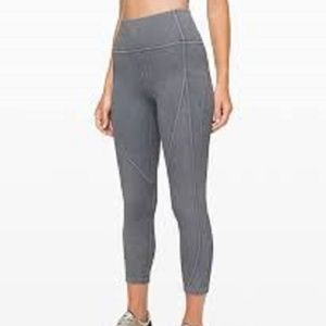 Lululemon Wunder Under Crop HR 23” *Ribbed Size 6